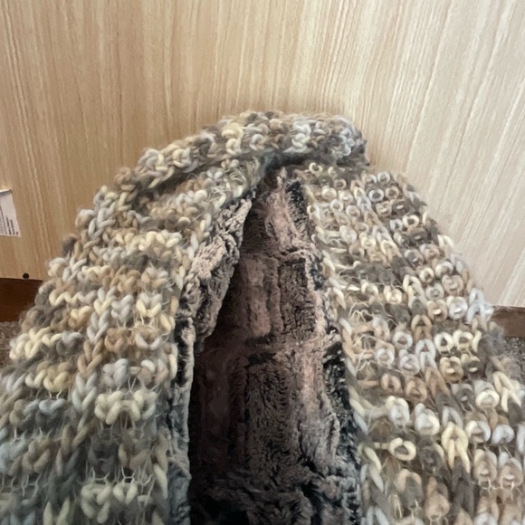 Infinity Scarf - Picture 2 of 4